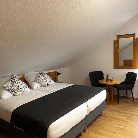 Hotel Restaurant Haus Odendahl Кельн Екстер'єр фото