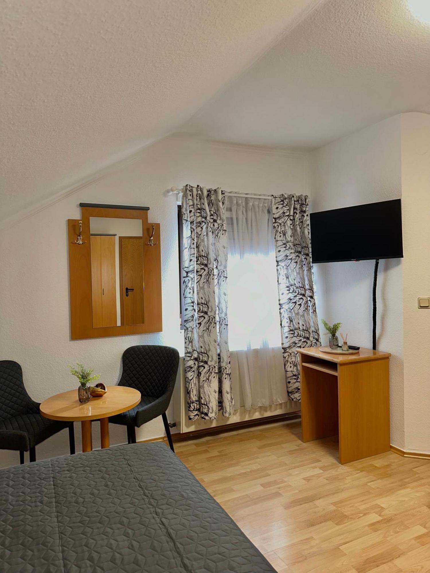 Hotel Restaurant Haus Odendahl Кельн Екстер'єр фото