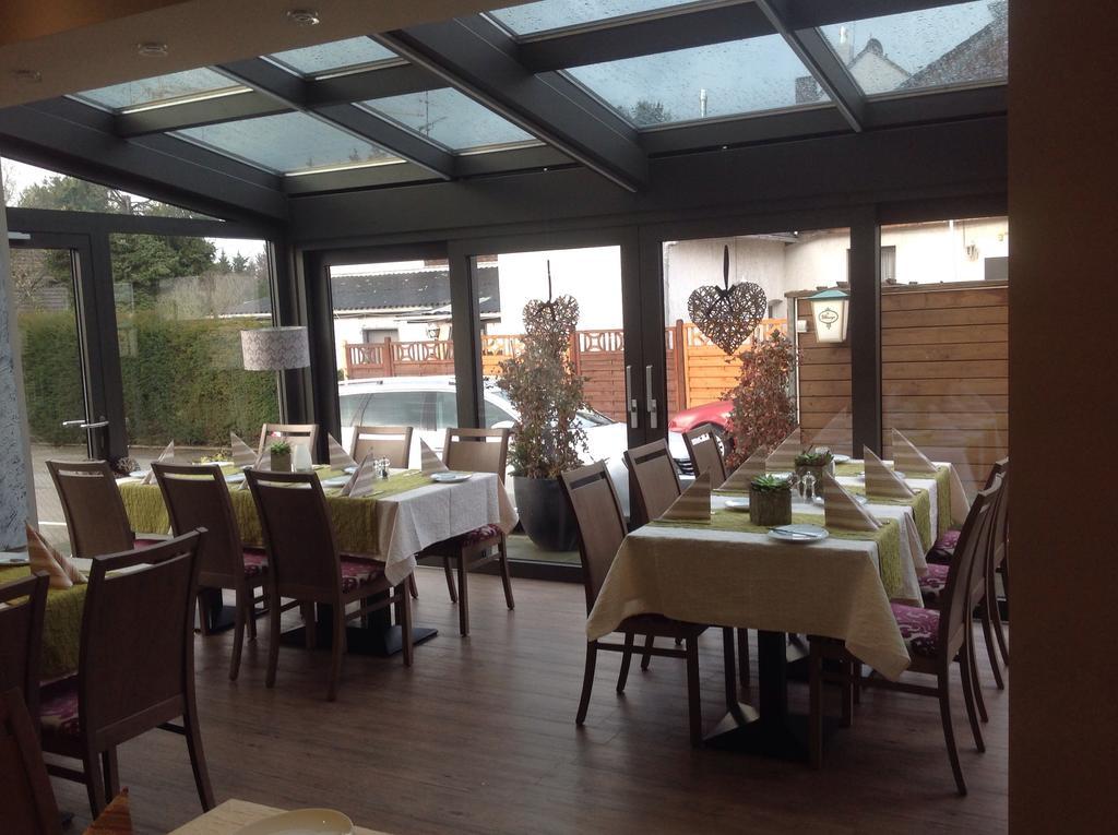 Hotel Restaurant Haus Odendahl Кельн Екстер'єр фото